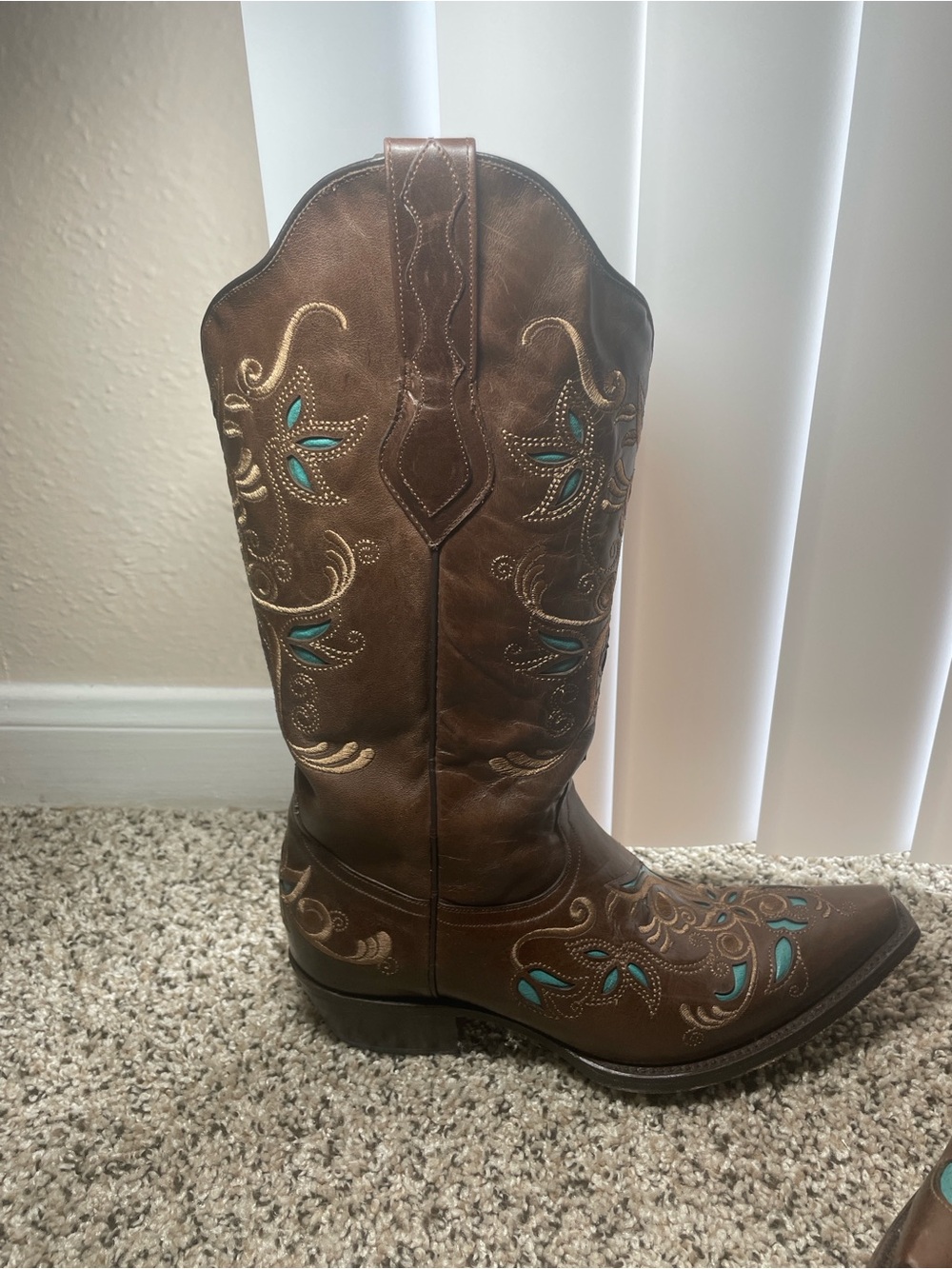 Brown Leather Women's Embroidered Western Heeled Boot with Turquoise Accents